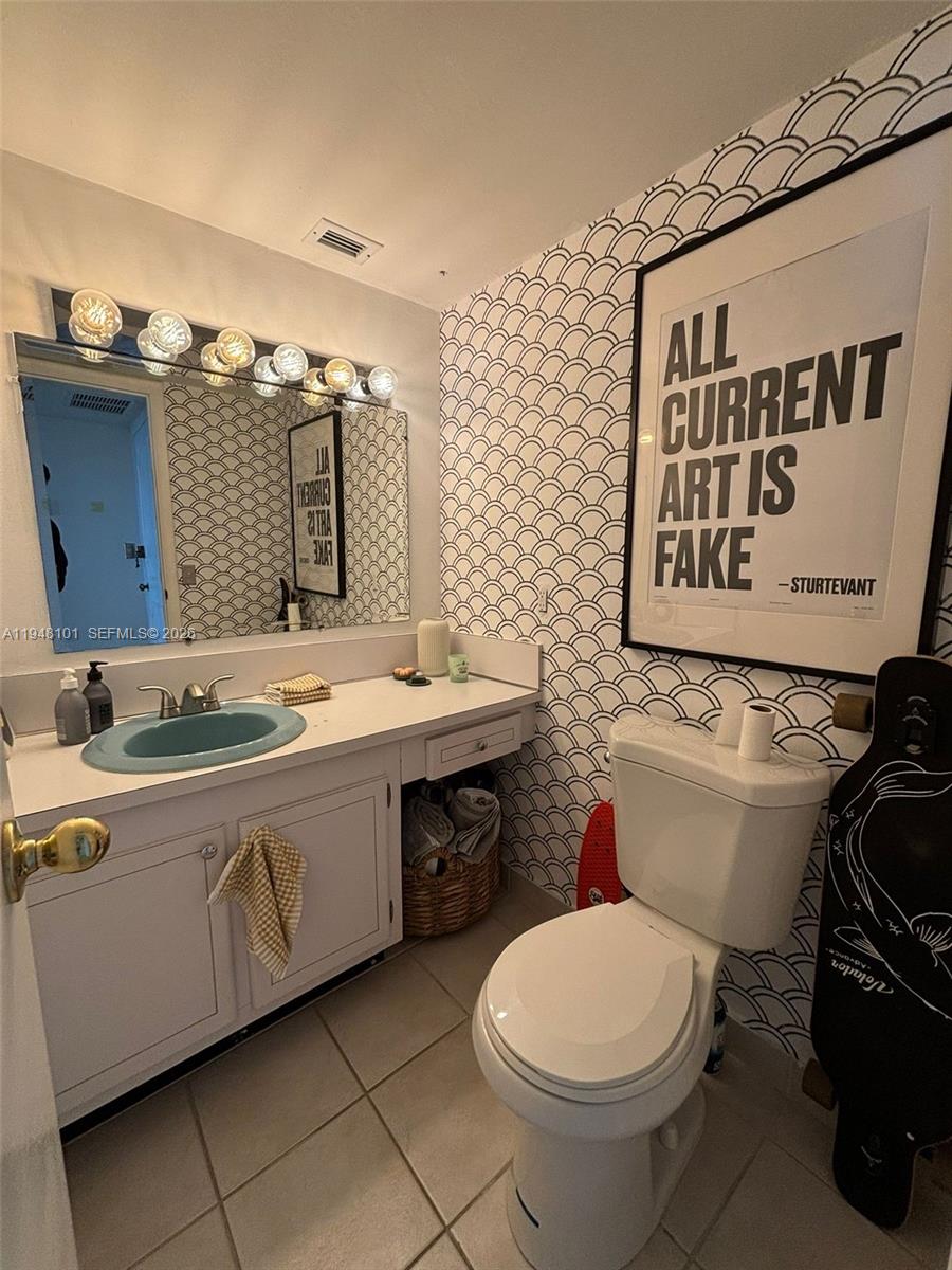 11930 N Bayshore Dr #406, North Miami FL 33181