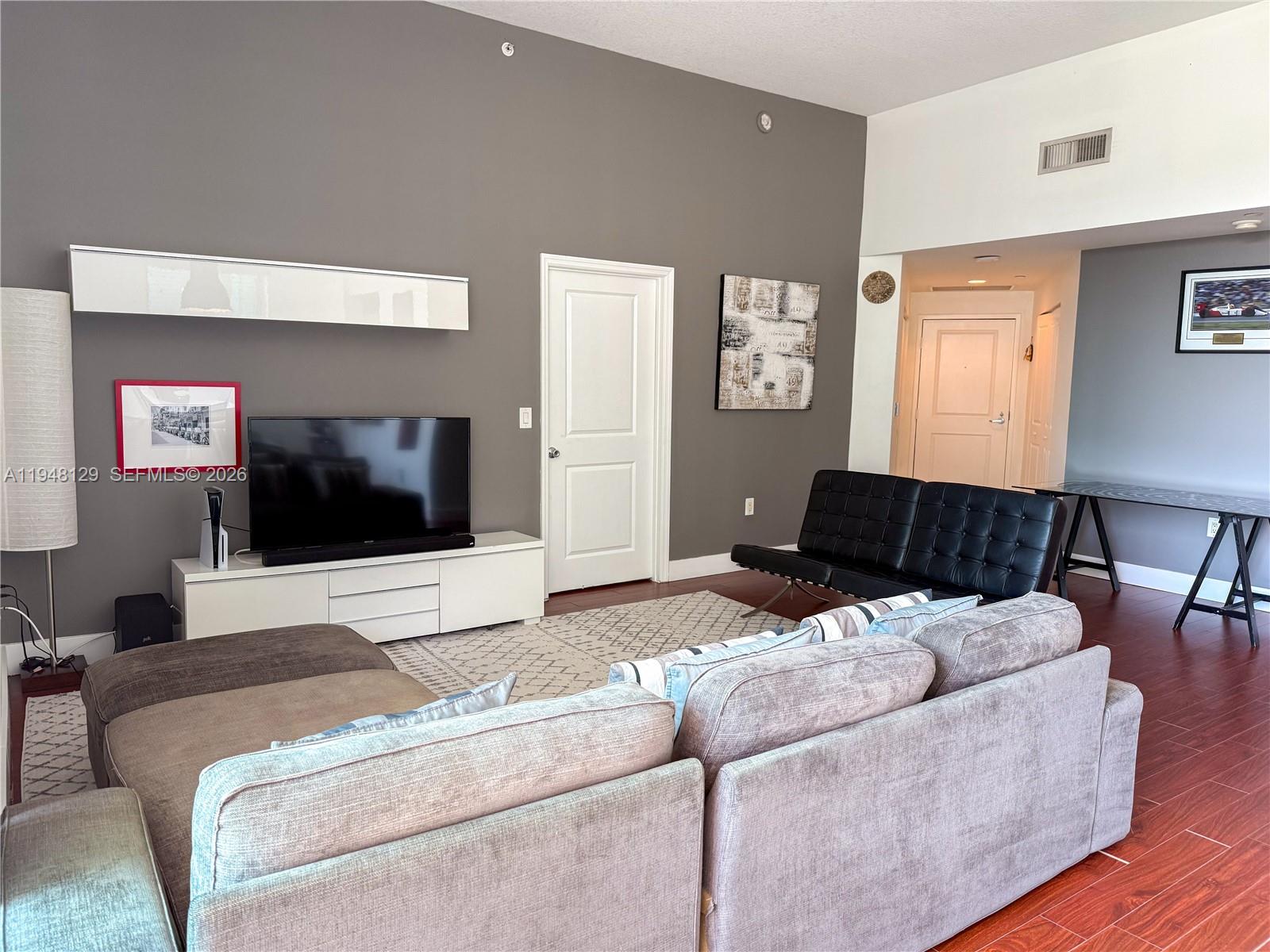 1250 S Miami Ave #801, Miami FL 33130