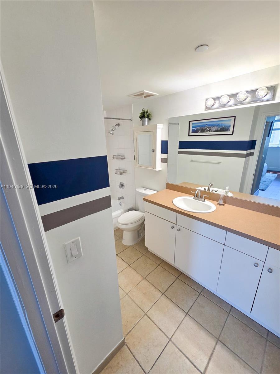 1250 S Miami Ave #801, Miami FL 33130
