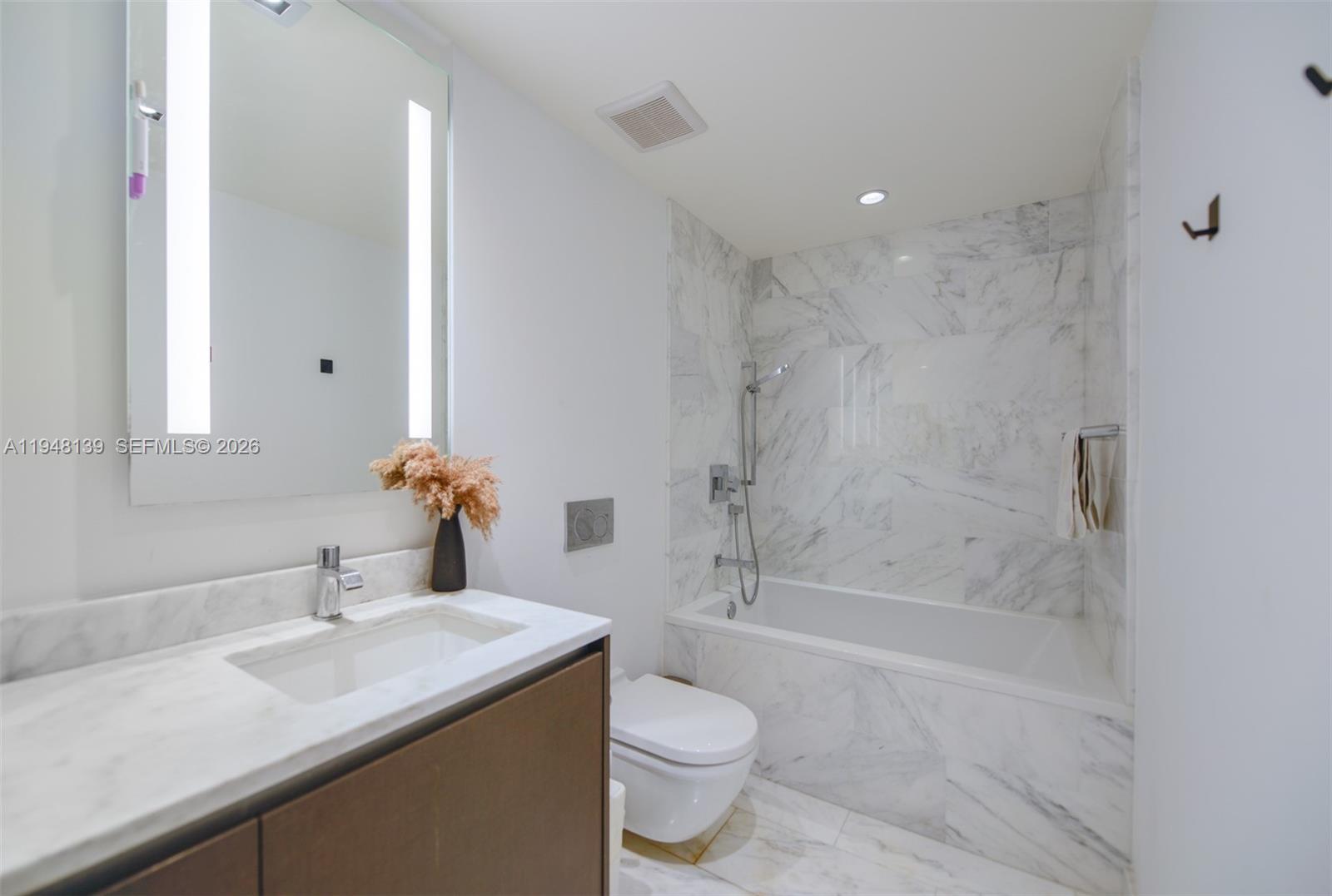 1451 Brickell Ave #1503, Miami FL 33131