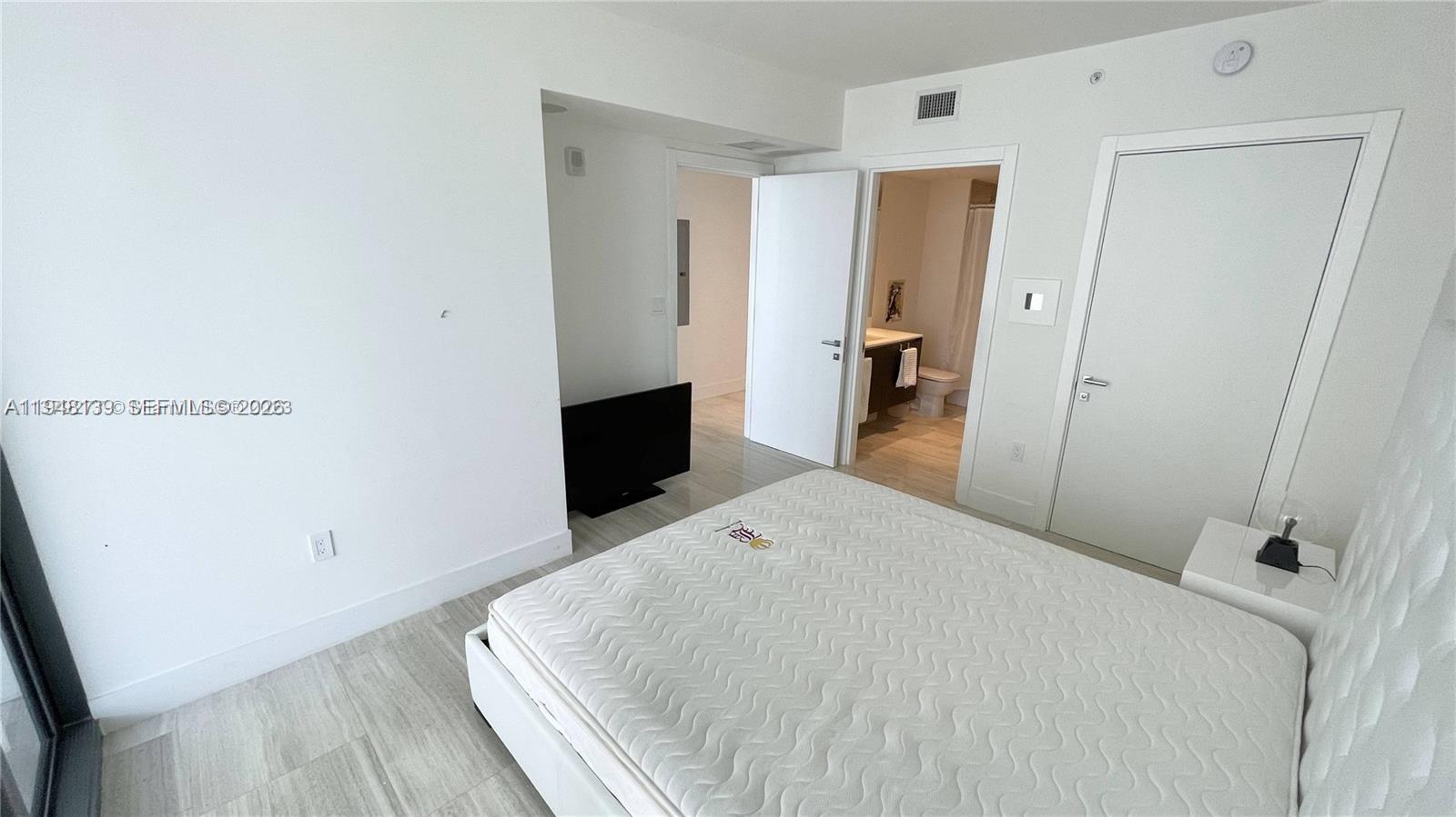 1451 Brickell Ave #1503, Miami FL 33131