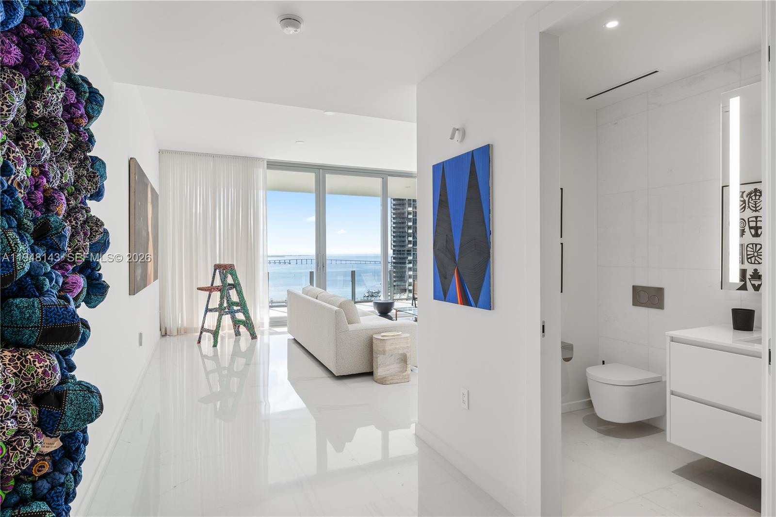 300 Biscayne Blvd Way #2102, Miami FL 33131