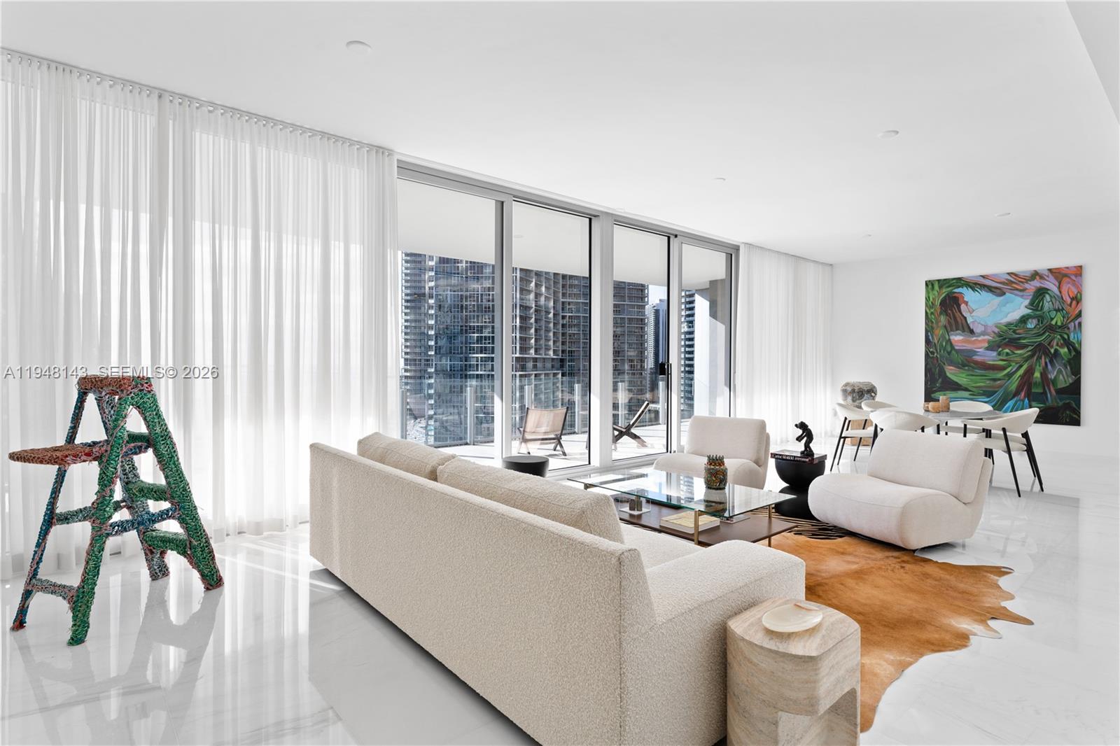 300 Biscayne Blvd Way #2102, Miami FL 33131