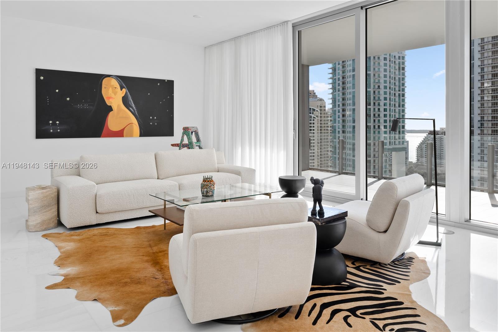 300 Biscayne Blvd Way #2102, Miami FL 33131