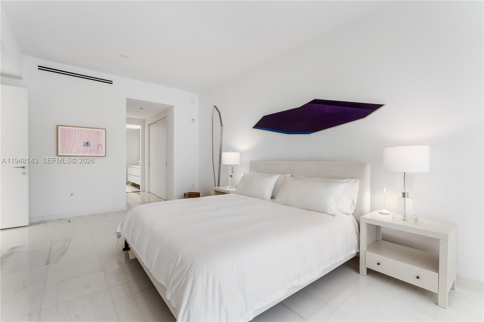 300 Biscayne Blvd Way #2102, Miami FL 33131