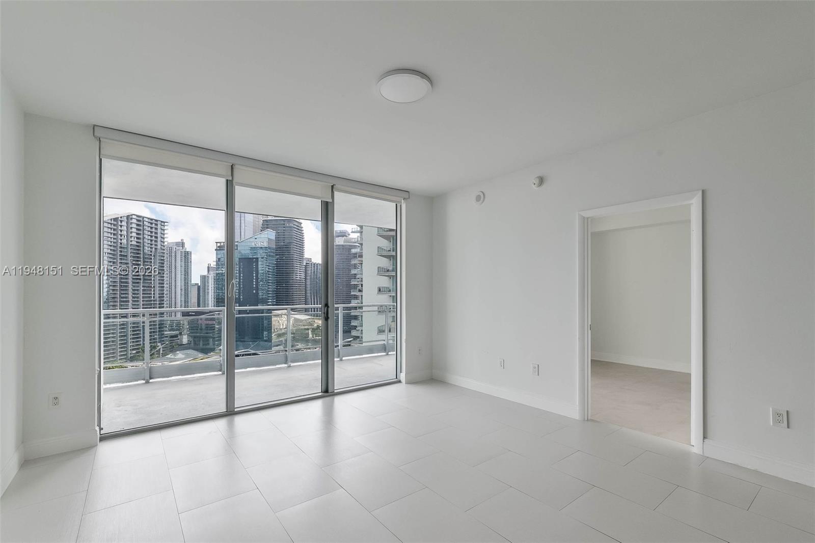 90 SW 3rd St #3211, Miami FL 33130