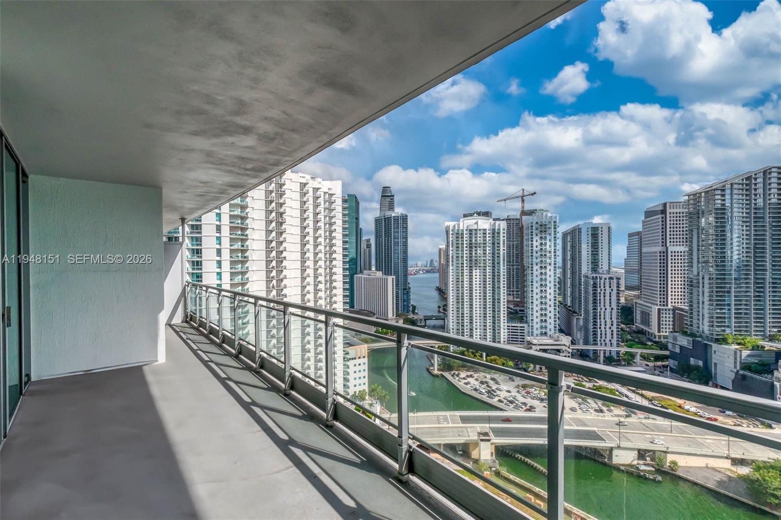 90 SW 3rd St #3211, Miami FL 33130