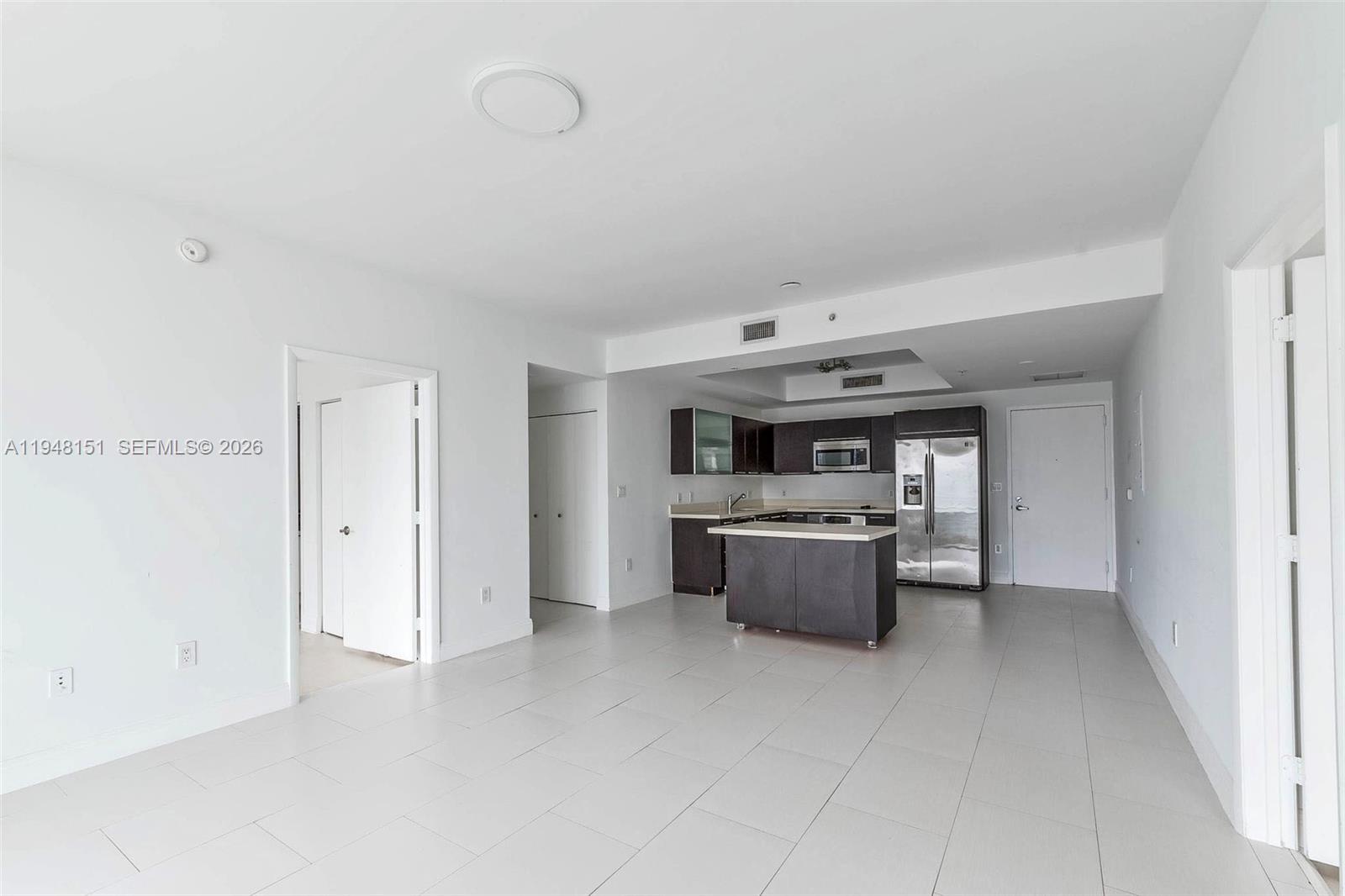 90 SW 3rd St #3211, Miami FL 33130