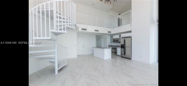 888 Biscayne Blvd #906, Miami FL 33132