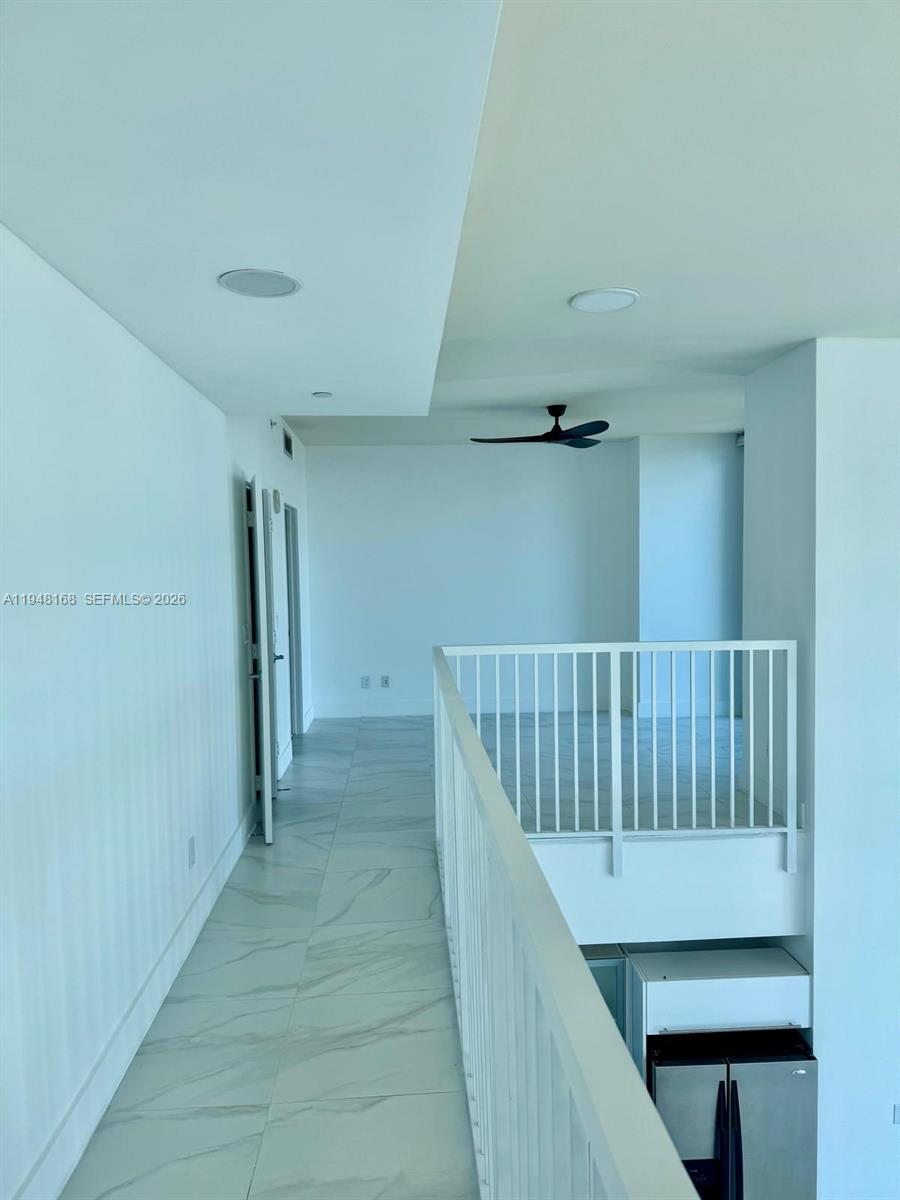 888 Biscayne Blvd #906, Miami FL 33132