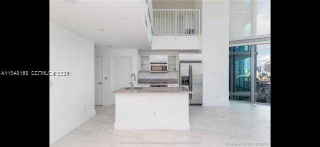 888 Biscayne Blvd #906, Miami FL 33132