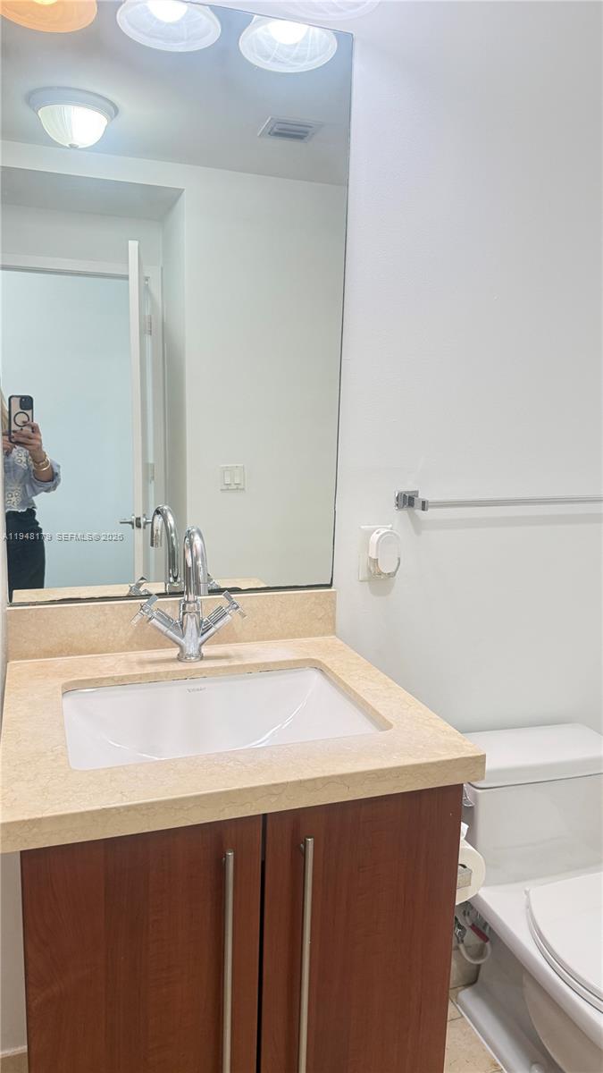 79 SW 12th St #3008-S, Miami FL 33130
