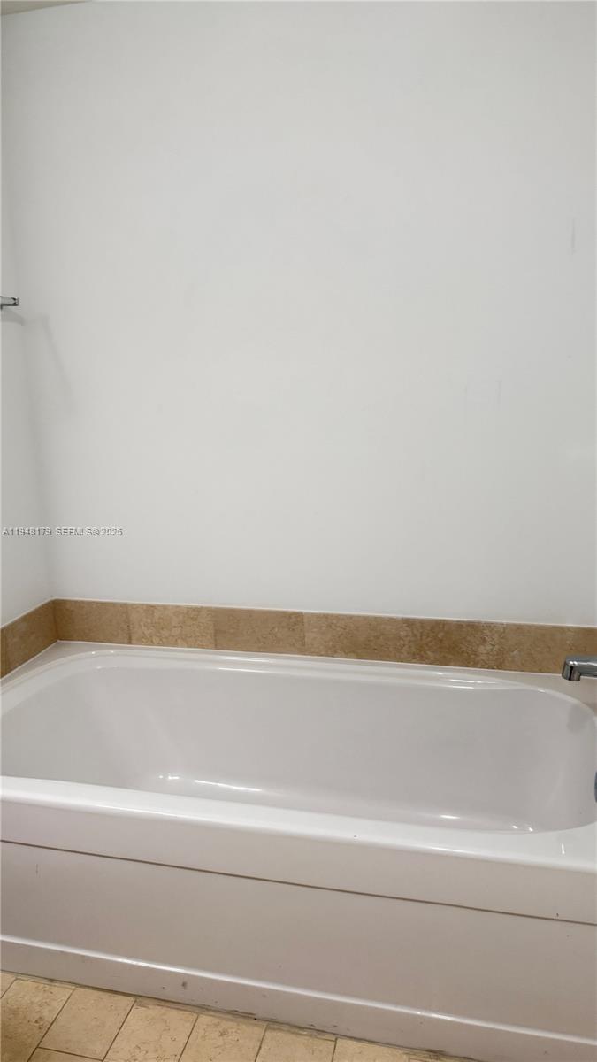 79 SW 12th St #3008-S, Miami FL 33130