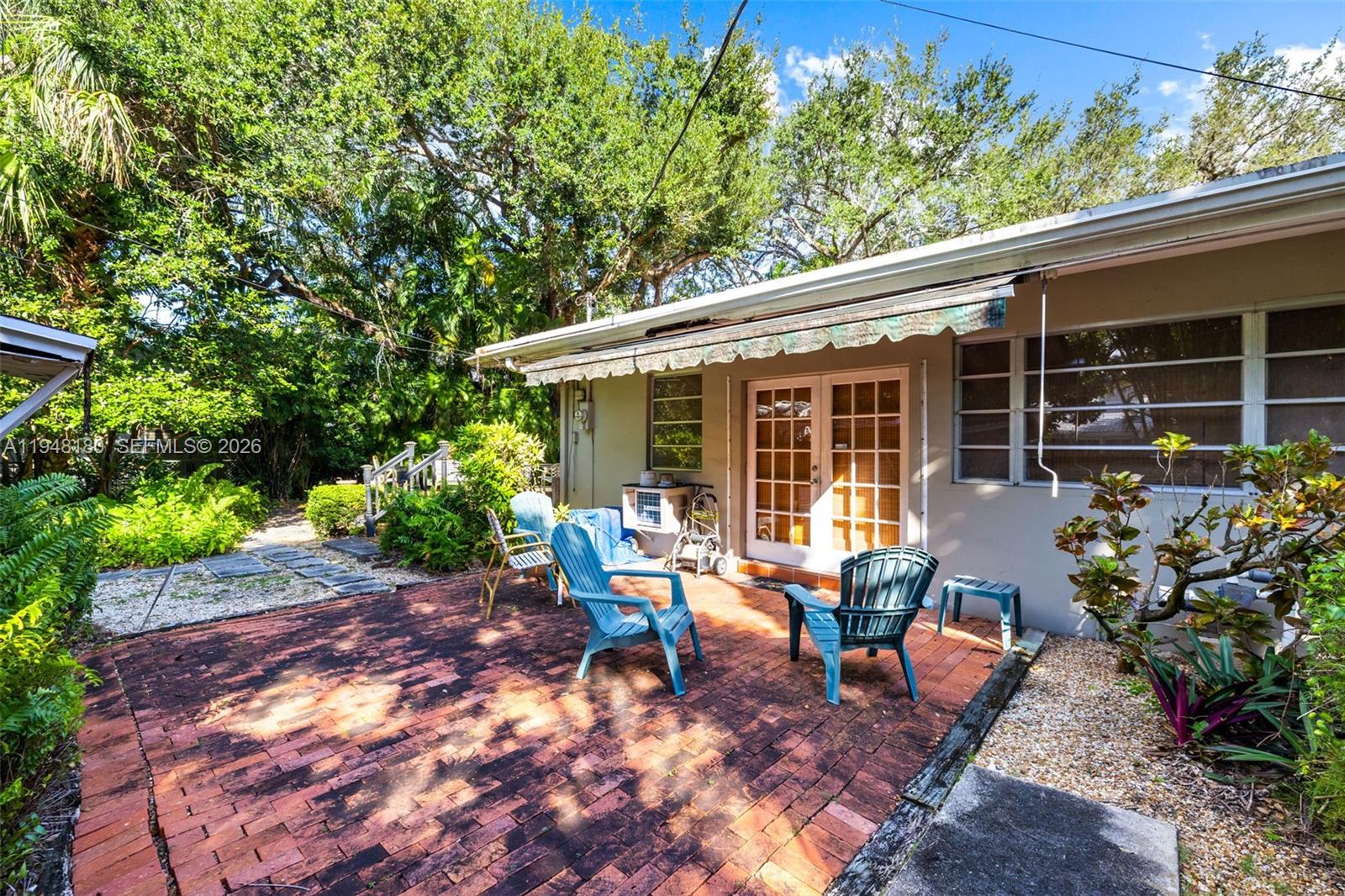 5335 SW 74th St, Miami FL 33143