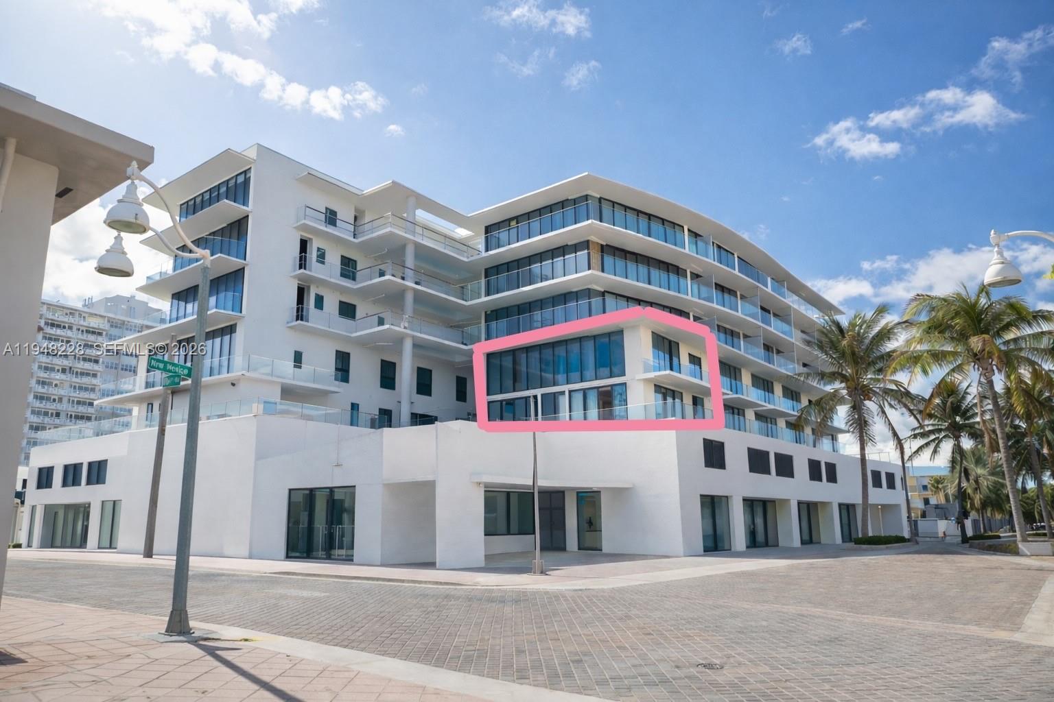 3319 N Ocean Drive #TH9, Hollywood FL 33019