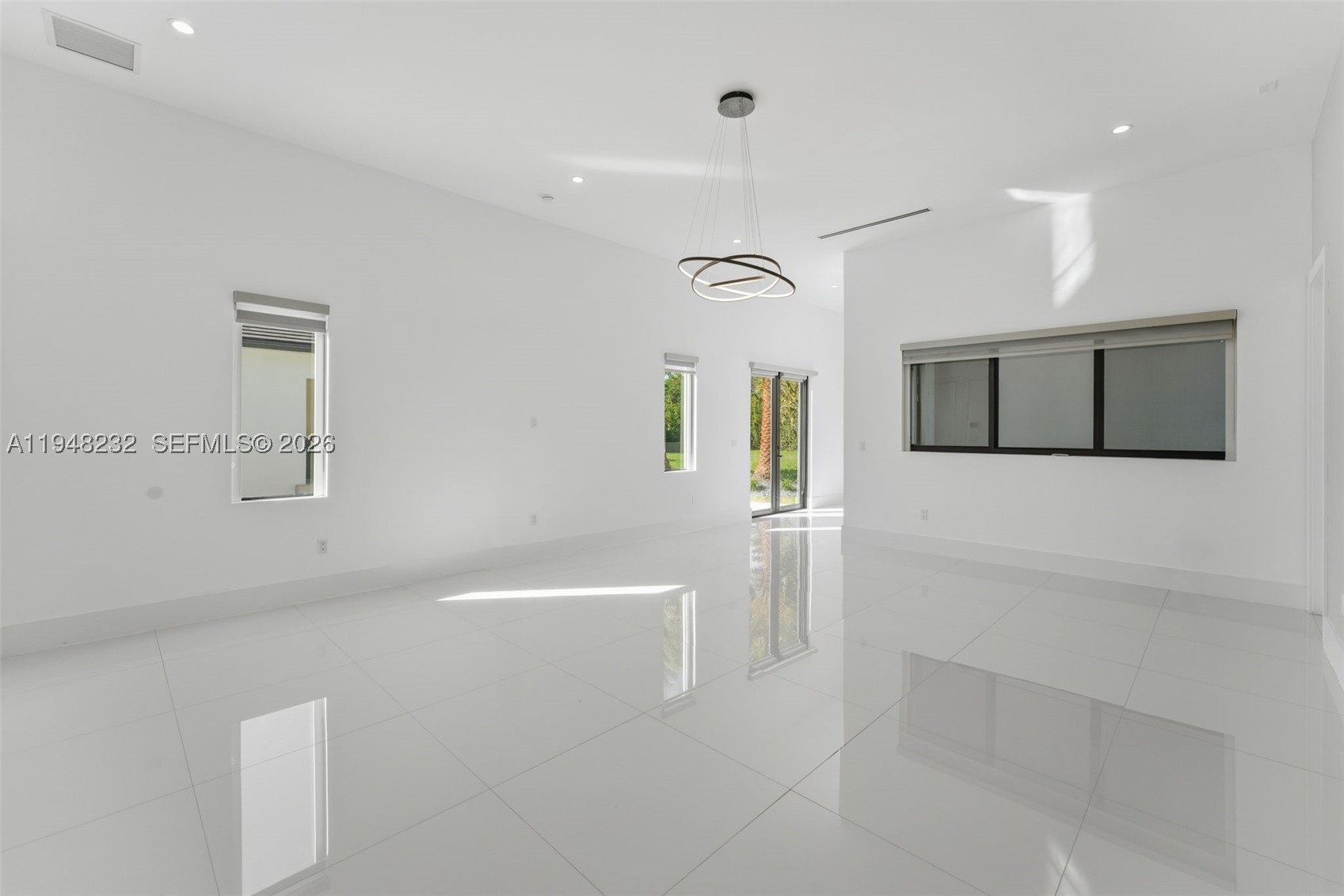 10005 SW 66th St, Miami FL 33173
