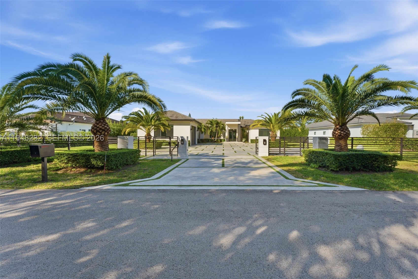 10005 SW 66th St, Miami FL 33173
