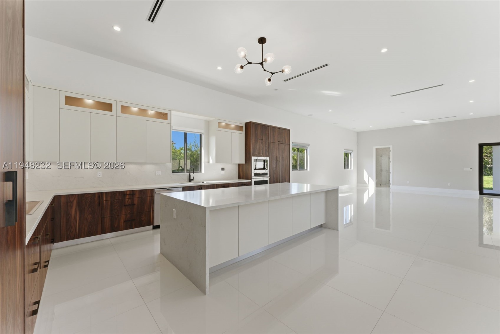 10005 SW 66th St, Miami FL 33173