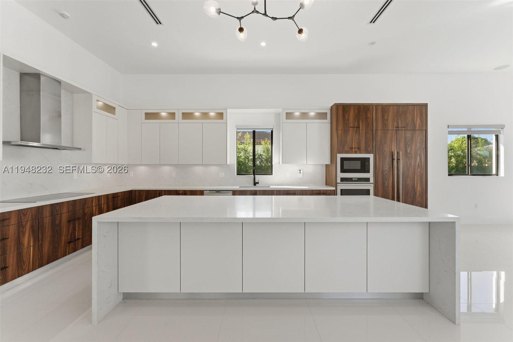 10005 SW 66th St, Miami FL 33173