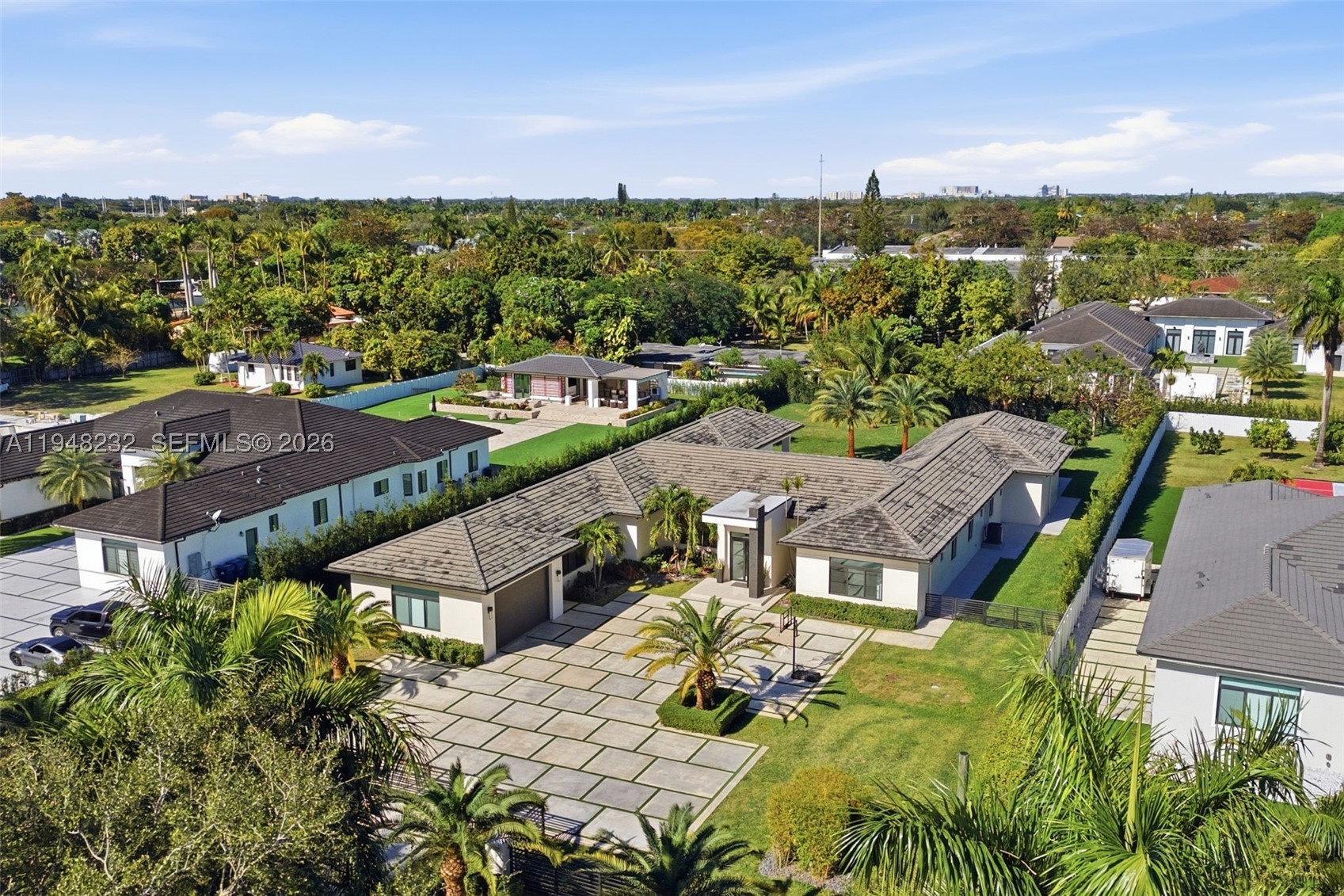 10005 SW 66th St, Miami FL 33173