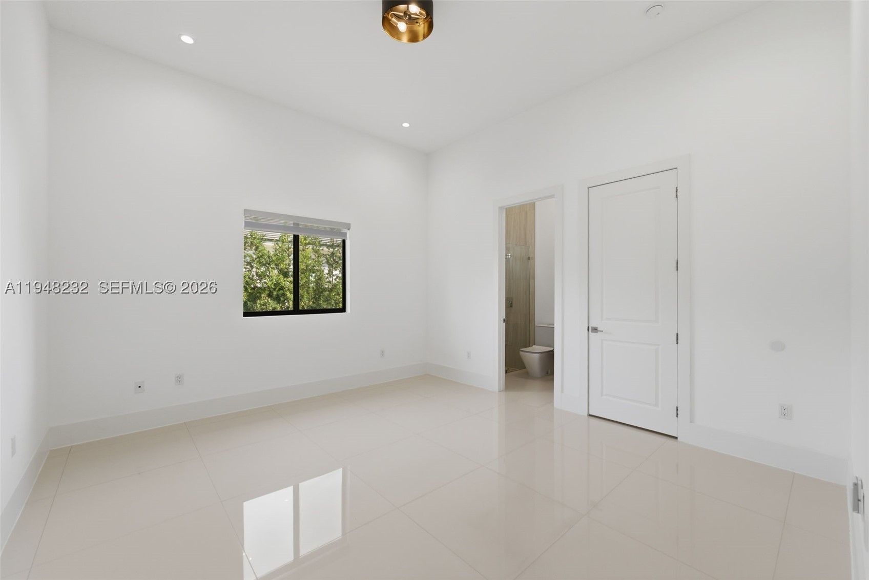 10005 SW 66th St, Miami FL 33173