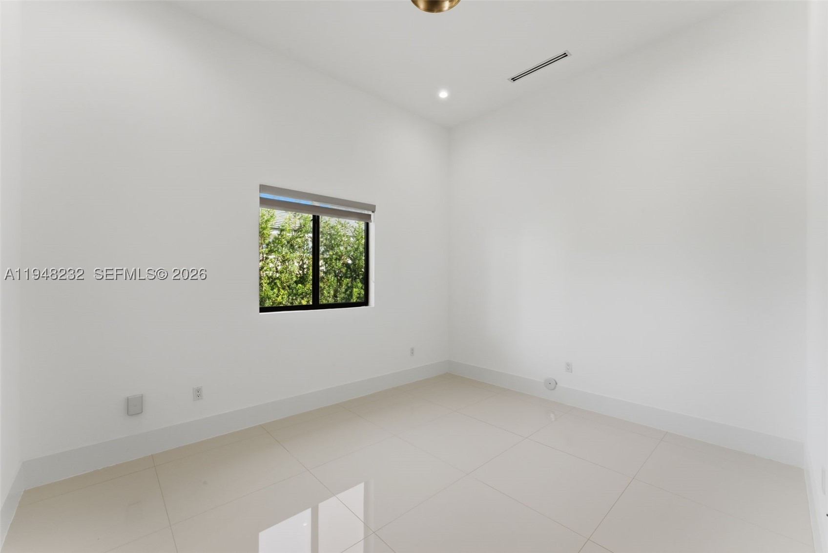 10005 SW 66th St, Miami FL 33173