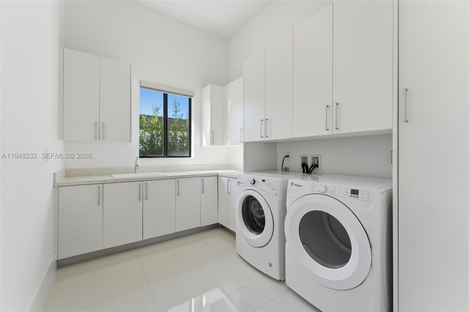 10005 SW 66th St, Miami FL 33173