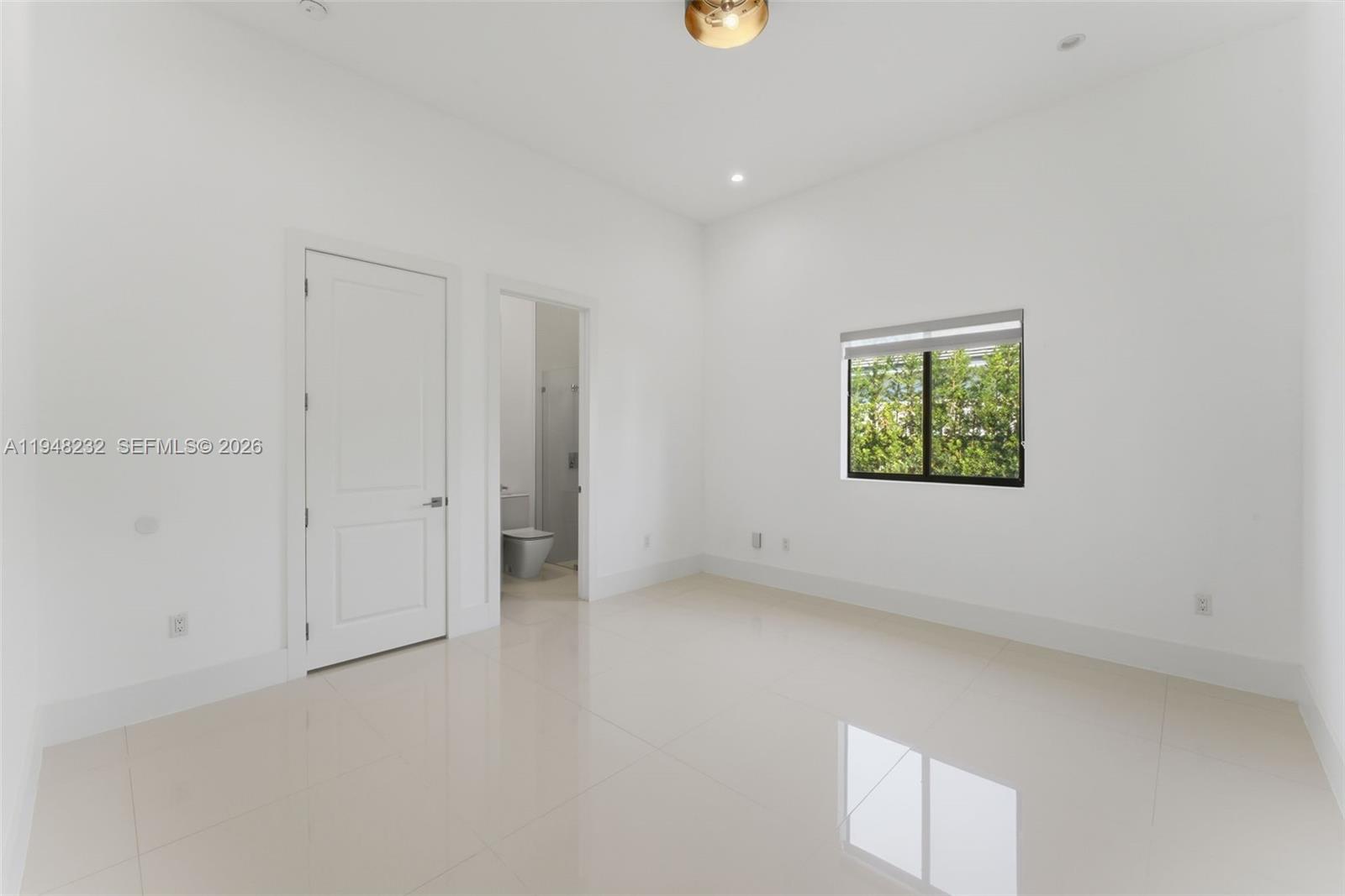 10005 SW 66th St, Miami FL 33173