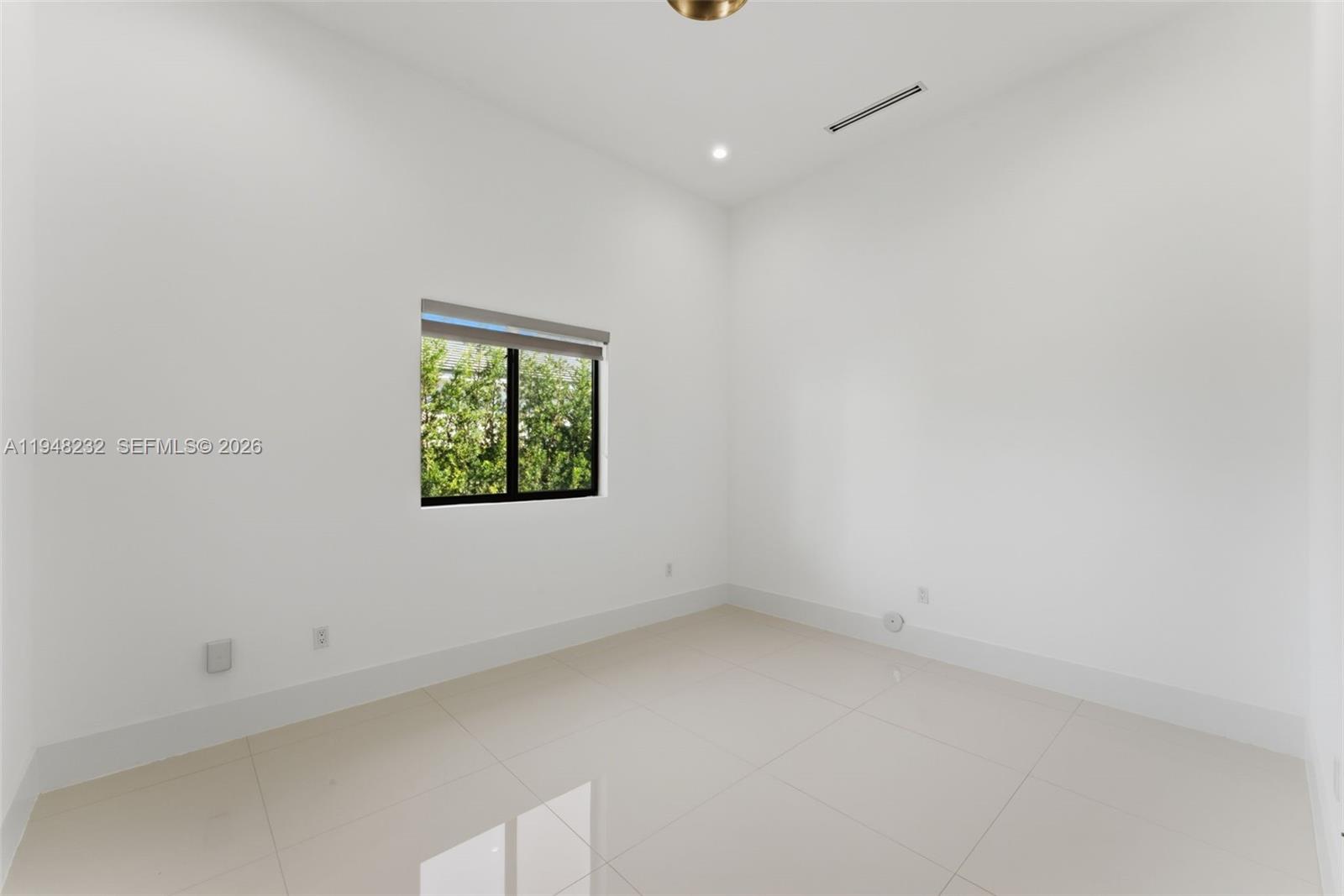 10005 SW 66th St, Miami FL 33173