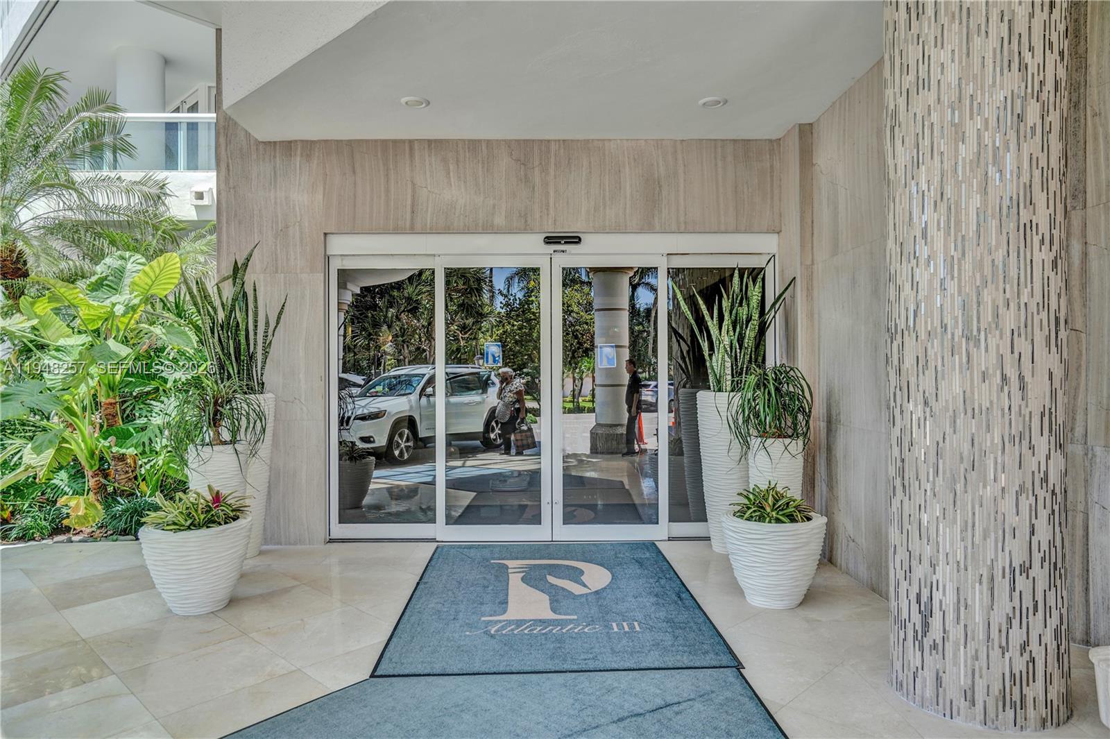 21050 Point Pl #3104, Aventura FL 33180
