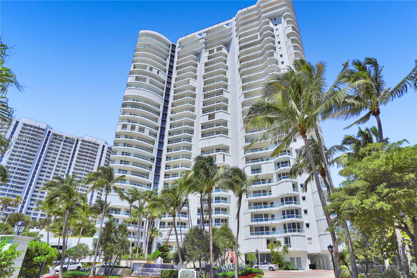 21050 Point Pl #3104, Aventura FL 33180