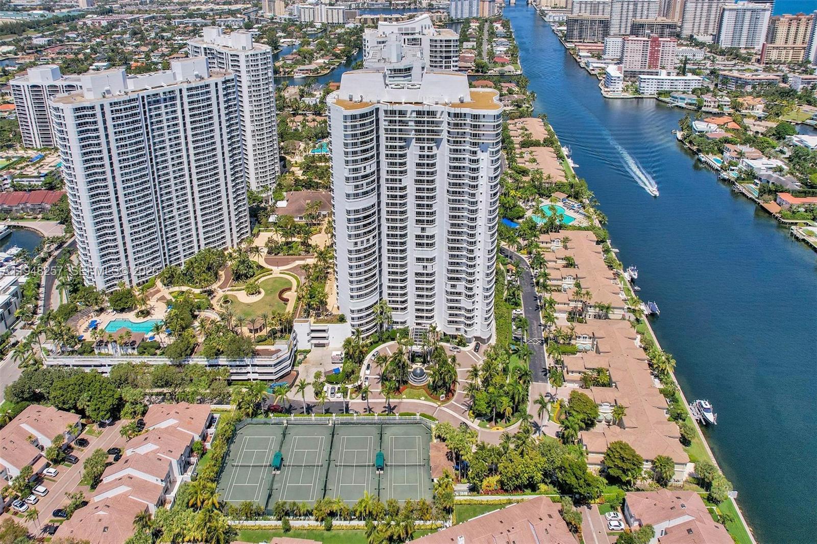 21050 Point Pl #3104, Aventura FL 33180