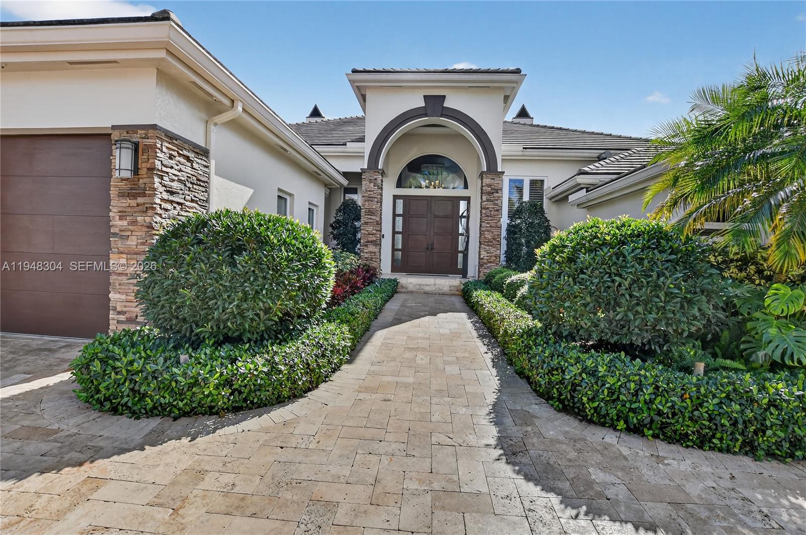 6860 Queenferry Cir, Boca Raton FL 33496