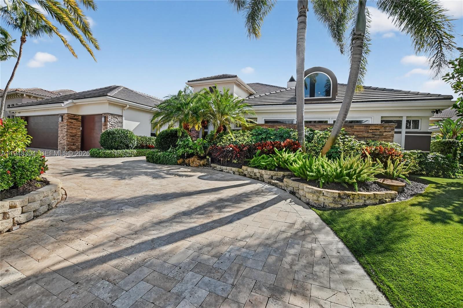 6860 Queenferry Cir, Boca Raton FL 33496