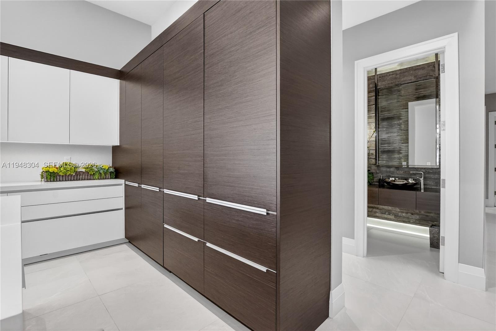6860 Queenferry Cir, Boca Raton FL 33496