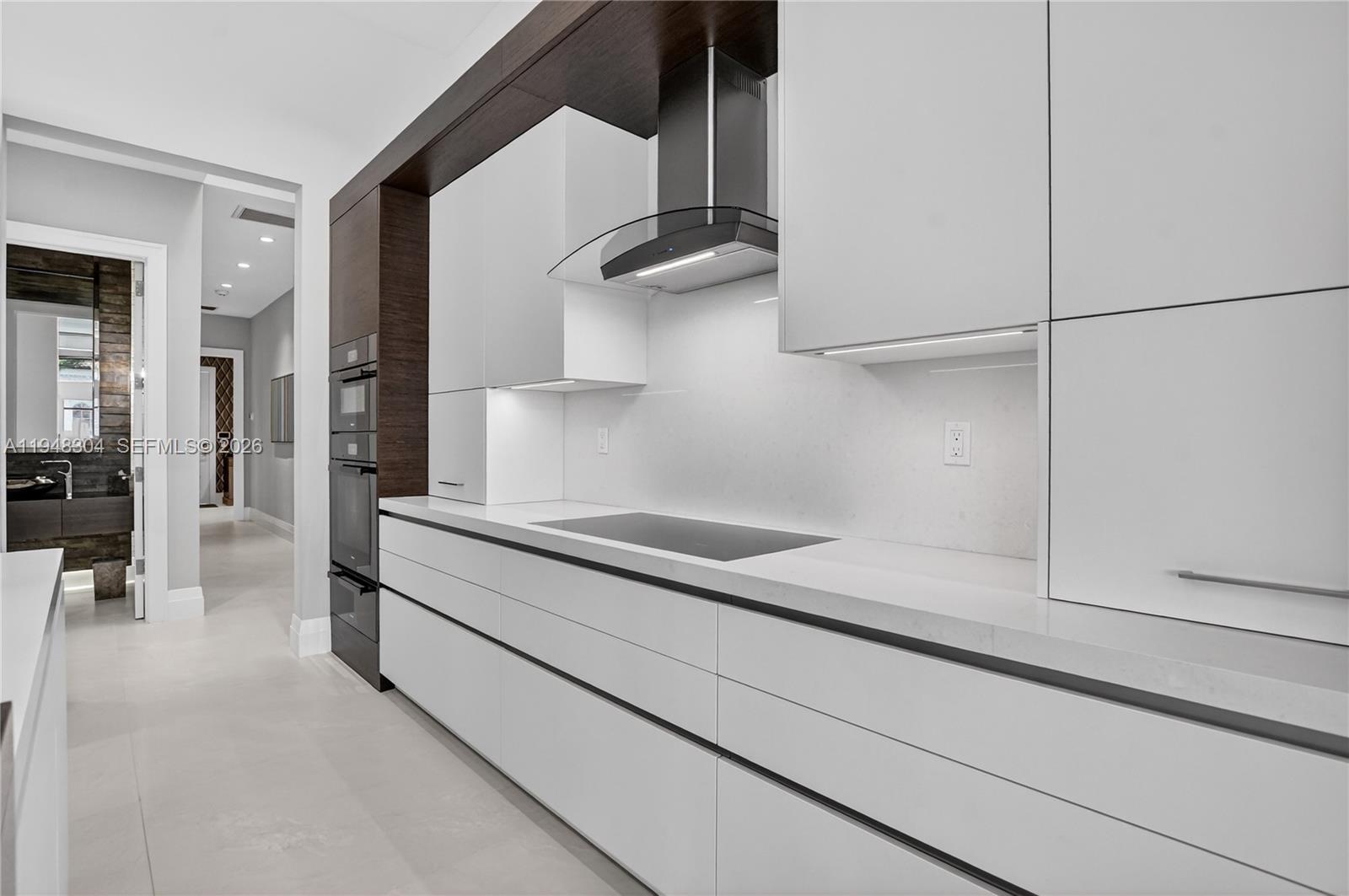 6860 Queenferry Cir, Boca Raton FL 33496