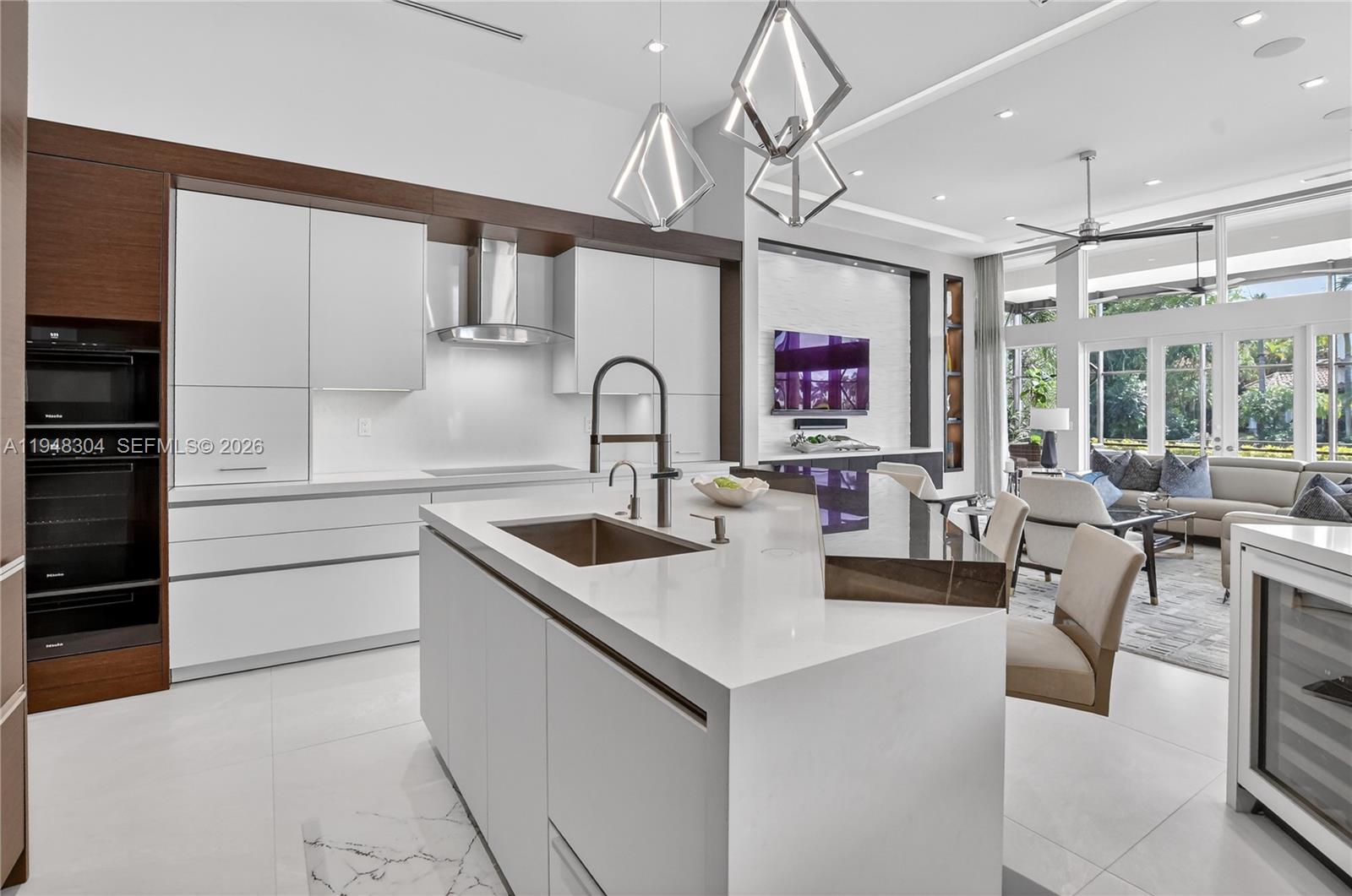 6860 Queenferry Cir, Boca Raton FL 33496
