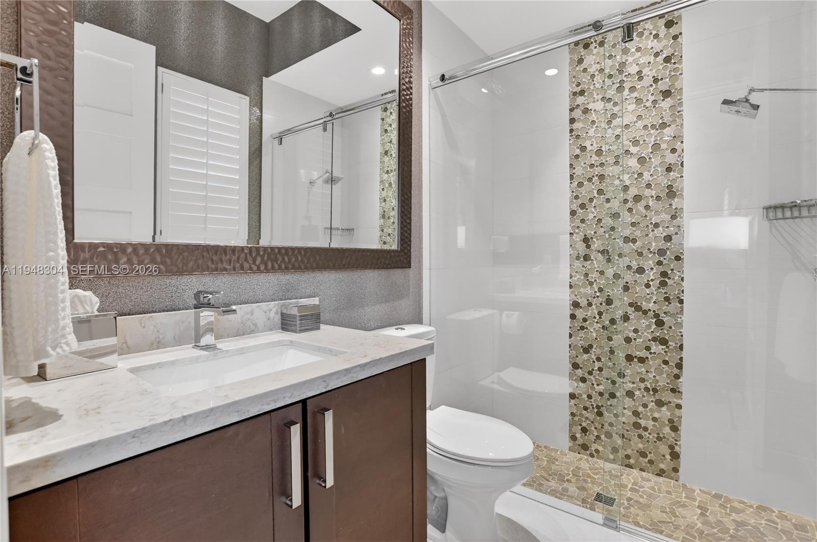 6860 Queenferry Cir, Boca Raton FL 33496