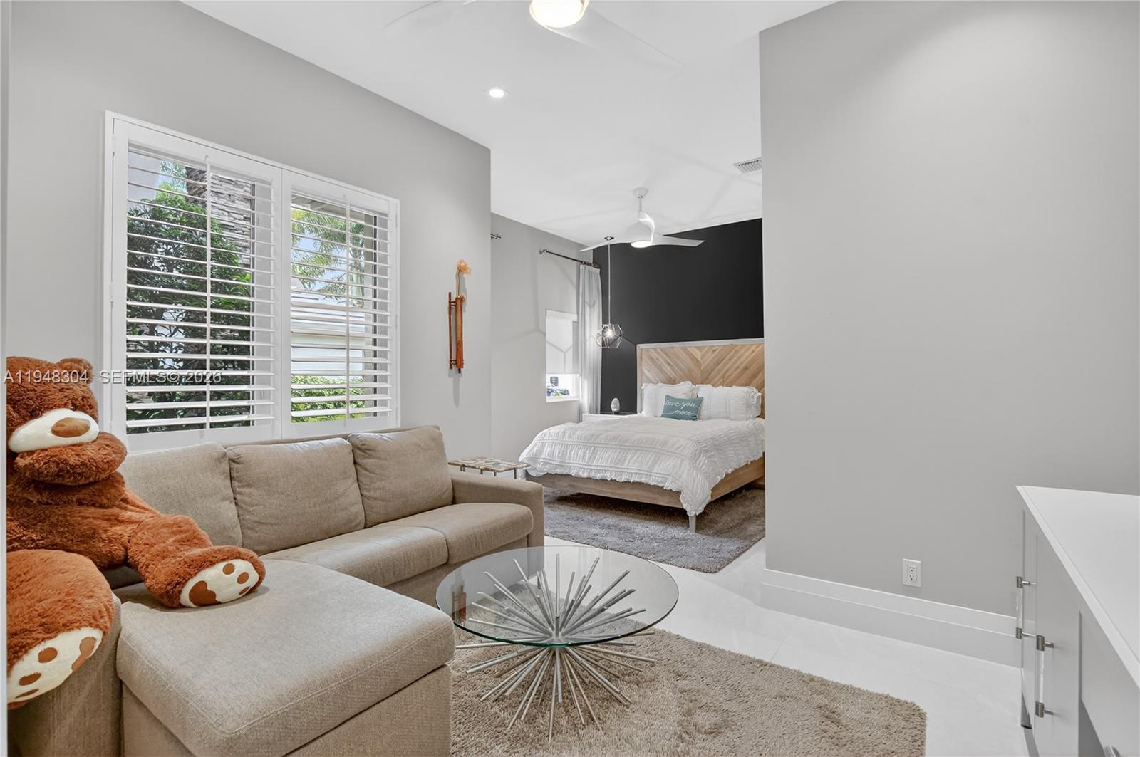 6860 Queenferry Cir, Boca Raton FL 33496