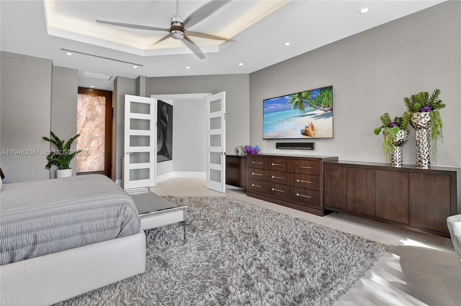 6860 Queenferry Cir, Boca Raton FL 33496