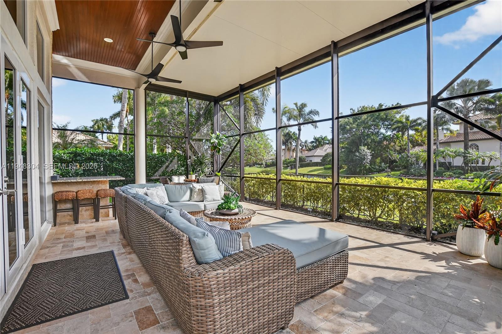 6860 Queenferry Cir, Boca Raton FL 33496