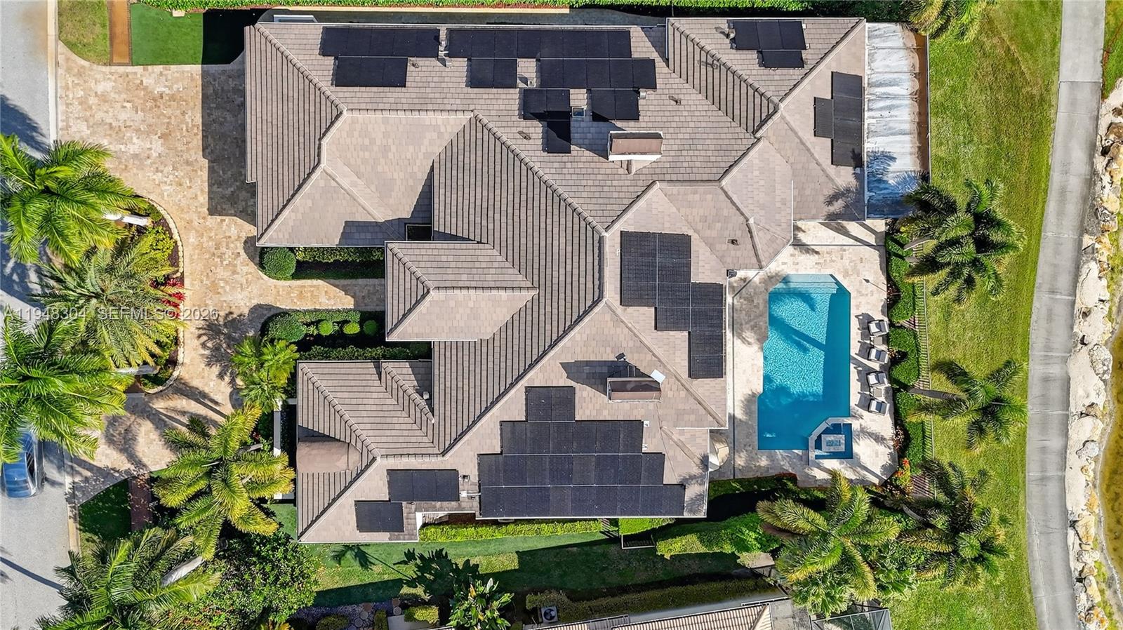 6860 Queenferry Cir, Boca Raton FL 33496