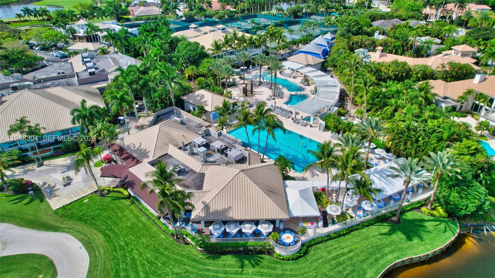 6860 Queenferry Cir, Boca Raton FL 33496