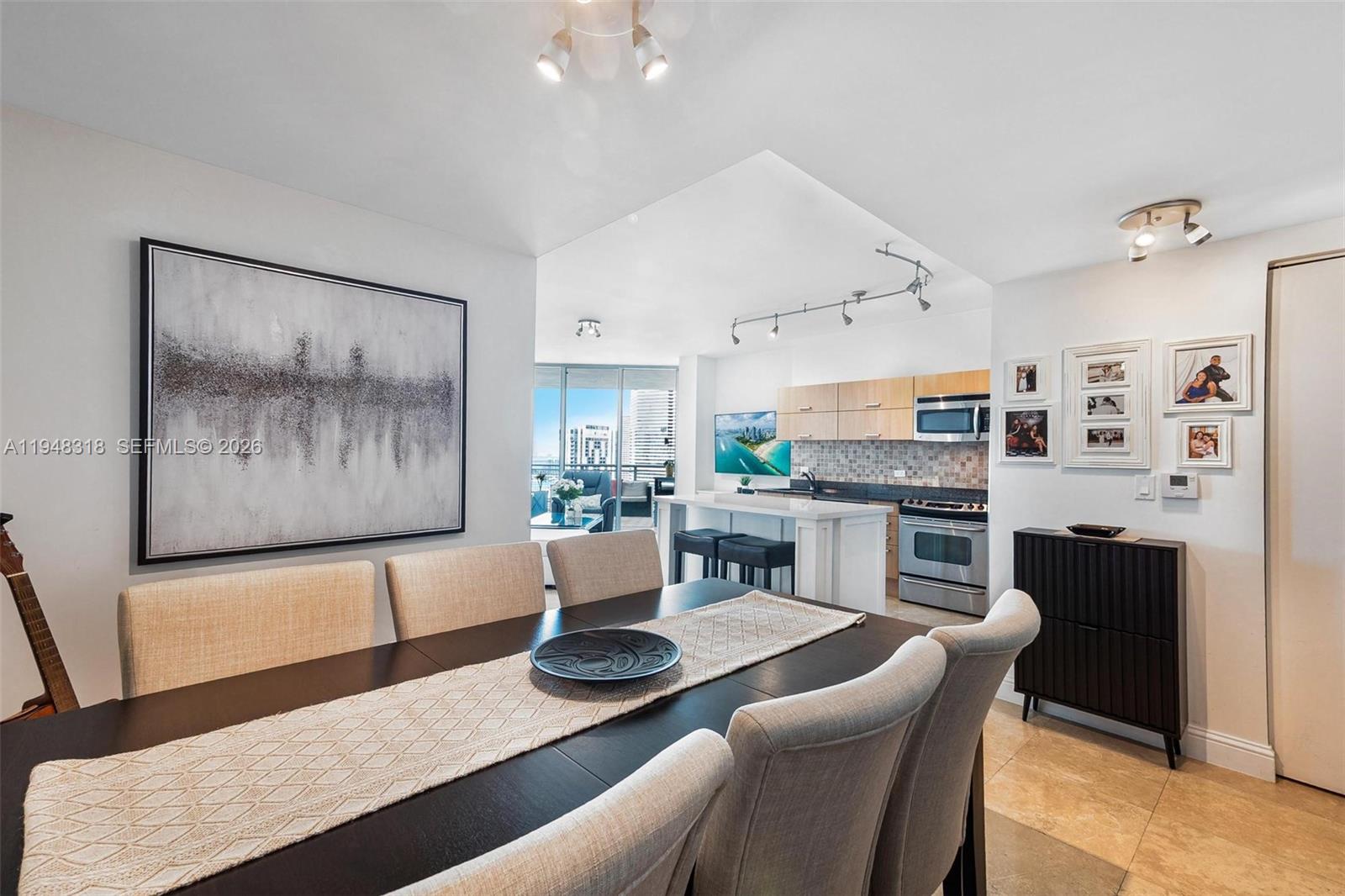 350 S Miami Ave #3807, Miami FL 33130