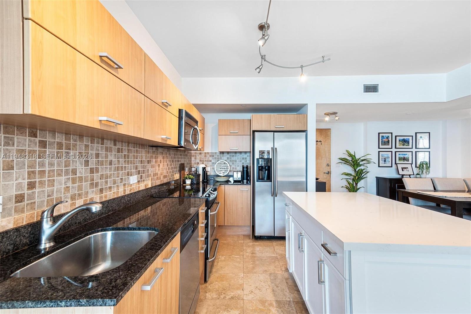 350 S Miami Ave #3807, Miami FL 33130