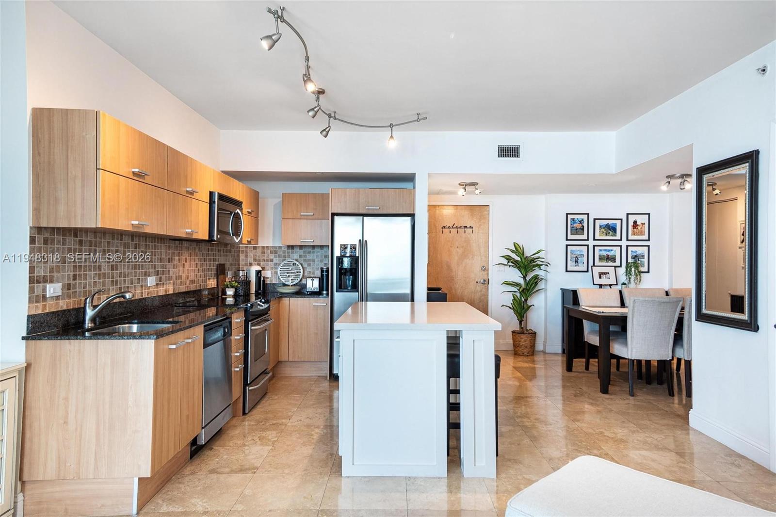 350 S Miami Ave #3807, Miami FL 33130