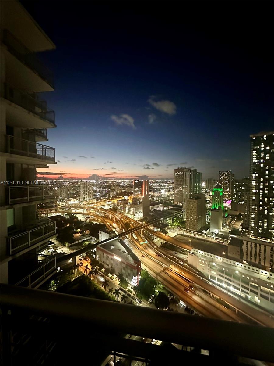 350 S Miami Ave #3807, Miami FL 33130