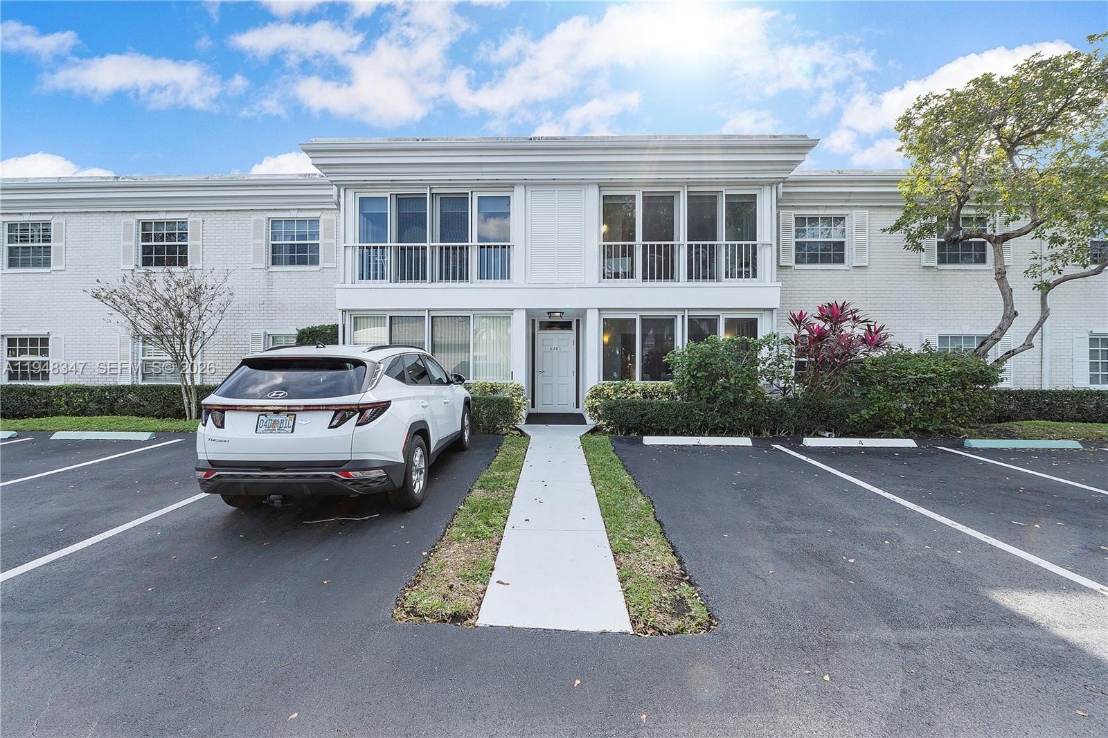 6261 Bay Club Dr #2, Fort Lauderdale FL 33308