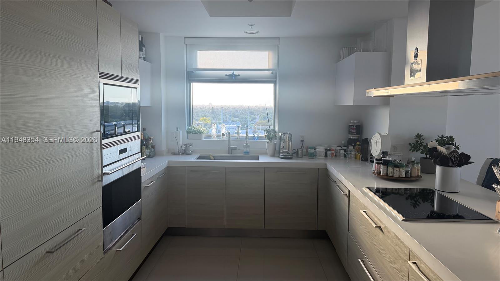 17301 Biscayne Blvd #1002, North Miami Beach FL 33160