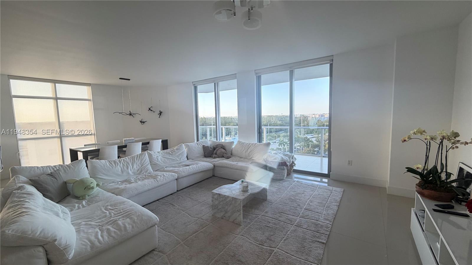 17301 Biscayne Blvd #1002, North Miami Beach FL 33160